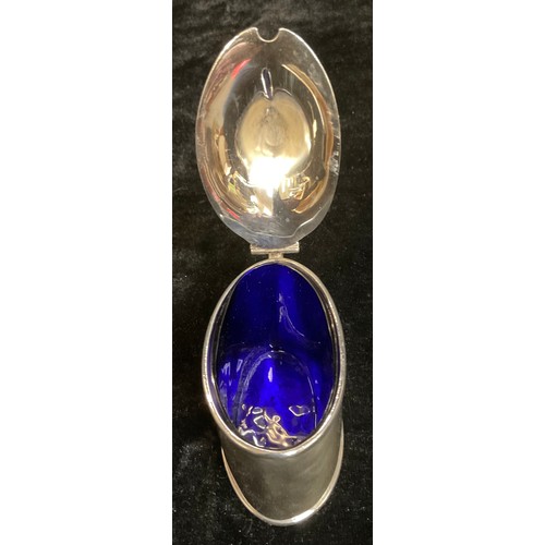 87 - A George IV silver oval tankard mustard pot, hinged cover, blue glass liner, knop finial, Edinburgh ... 