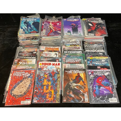 472 - Comics - a large collection of Spider-Man comics. Various titles including The Amazing Spider-Man, U... 