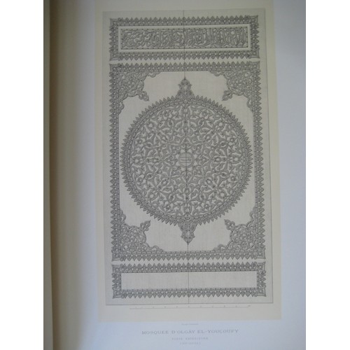 3762 - Art of the Middle East and Islamic World - A Collection of Arabic Art, three volumes, Reproduced & P... 