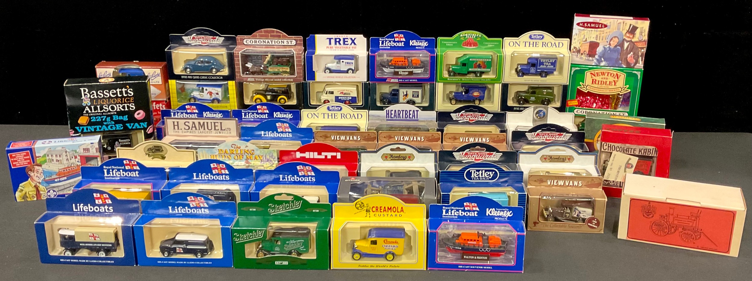 Diecast model cars Vanguards, 50s and 60s classic collection; Lledo Rupert; advertising; Lifeboat