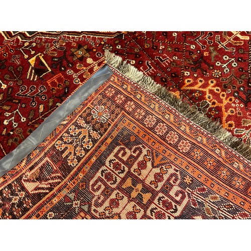 115 - A South-West Persian Qashgai rug / carpet, hand-knotted with a hexagonal medallion with an intricate... 