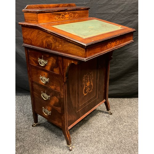 116 - An Edwardian rosewood Davenport writing desk, boxwood stringing and inlay, inset green leather writi... 