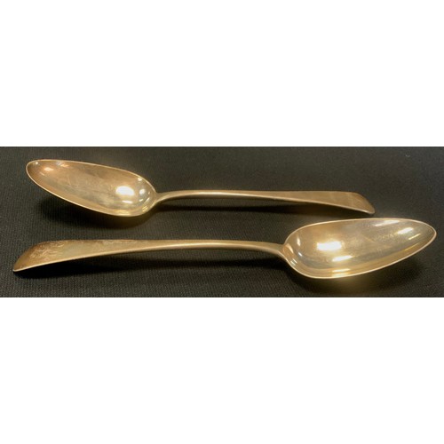 447 - A George III Irish silver table spoon, John Shiels, Dublin 1800;  another London 1800, 149.6g gross ... 