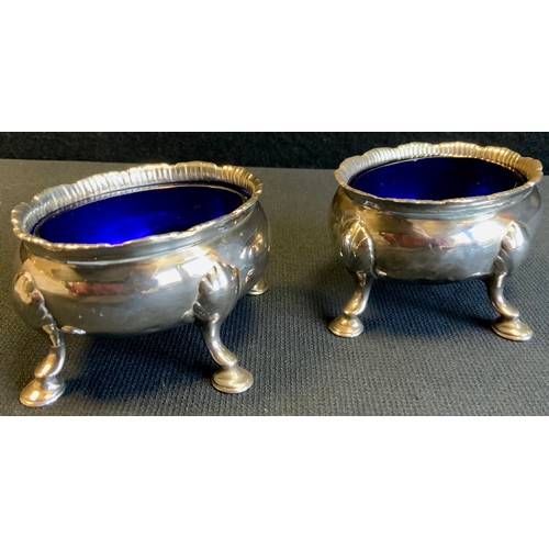 457 - A pair of George III silver open salts, blue glass liners, marks worn, possibly London 1798, 170.8g ... 