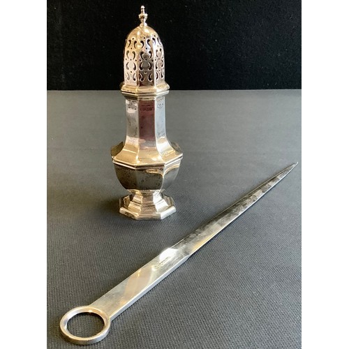 459 - An Edwardian silver sugar castor, Birmingham 1909, 88.2g;  a silver plated meat skewer (2)