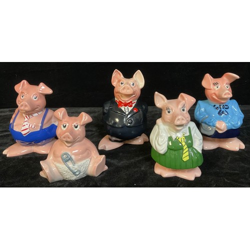 767 - A set of five Wade NatWest piggy money banks (1 a/f)