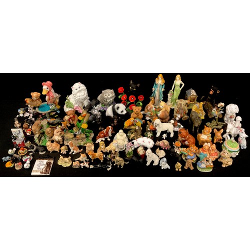 777 - A Pendelfin rabbit, others; resin and ceramic novelty animal models, cats, dogs, birds, apes, etc; p... 