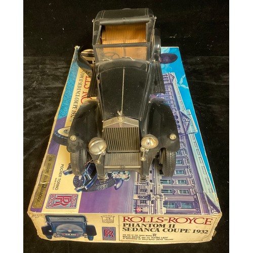 A Pocher 1:8 scale Rolls Royce Phantom II Sedanca Coupe 1932 kit