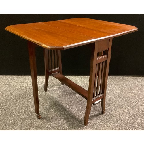 42 - An Edwardian mahogany Sutherland table, c.1905, 61cm high x 60.5cm x 18.5cm (73.5cm with leaves exte... 