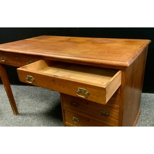 264 - A late Victorian mahogany single pedestal desk, c.1900