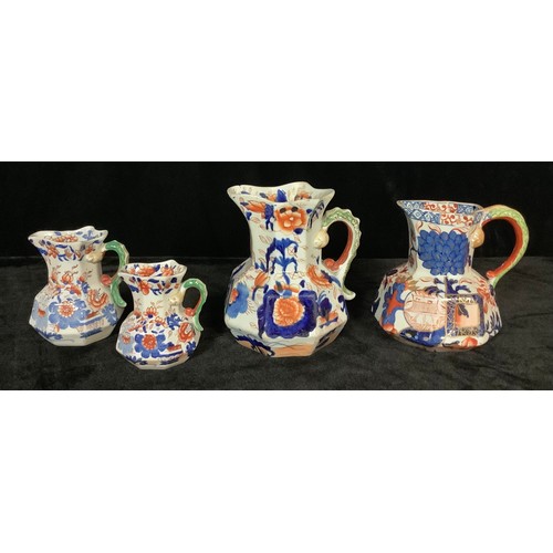 4 - A Davenport octagonal jug, decorated in the Imari palette, in iron-red and cobalt blue, lamprey eel ... 