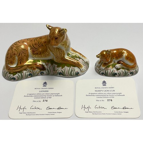 54 - A Royal Crown Derby paperweight, Lioness, Limited Edition No.276 of 950, gold stopper, certificate, ... 