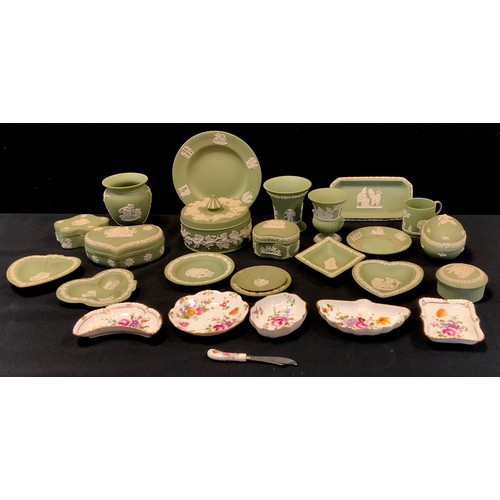 263 - Wedgwood green jasperware - powder bowl and cover, trinket dishes, coffee can and saucer, boxes and ... 