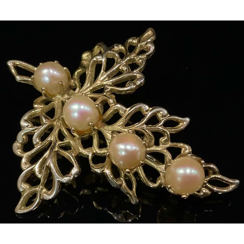 436 - A simulated pearl leaf brooch, gold plated mount, unmarked