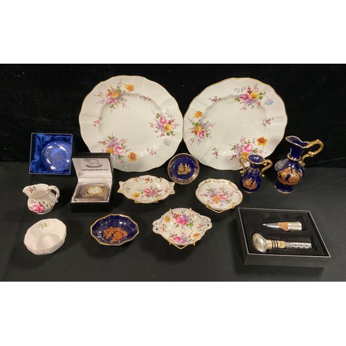 252 - Royal Crown Derby Posies pattern, comprising dinner plates, pin dishes, Limoges jugs, etc