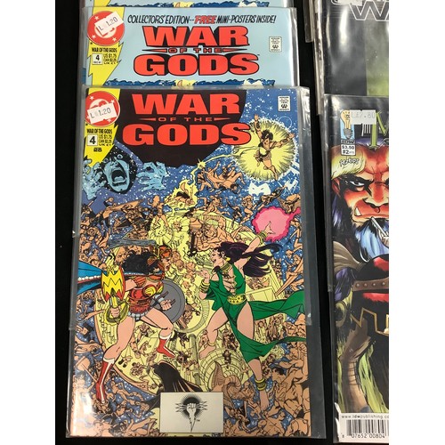 273 - A large collection of modern comic books including DC, Marvel, Dark Horse, titles: War of the Gods, ... 