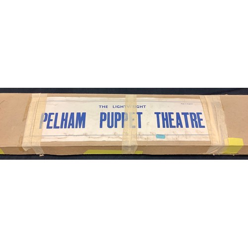 285 - A Pelham Puppet Theatre, The Lightweight, boxed