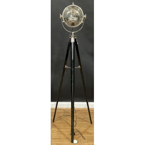 394 - Interior Decoration - a contemporary retro design floor standing lamp, as a spotlight, in chrome, eb... 