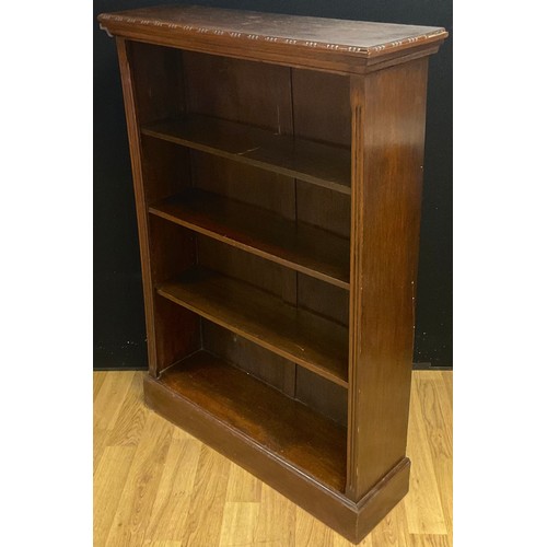 420 - An early 20th century oak open bookcase, c.1930, 107cm high, 75cm wide, 23cm deep