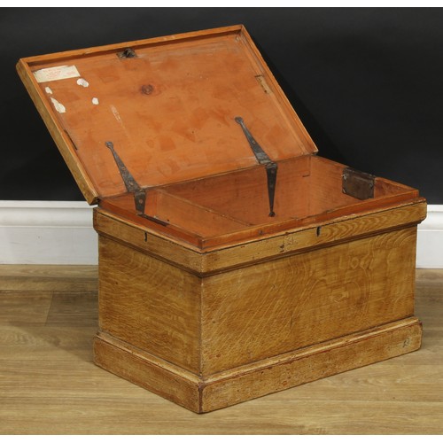 2059 - A late Victorian pine table box, scumbled as oak, hinged cover enclosing an open till and two small ... 