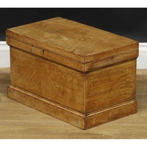 2059 - A late Victorian pine table box, scumbled as oak, hinged cover enclosing an open till and two small ... 