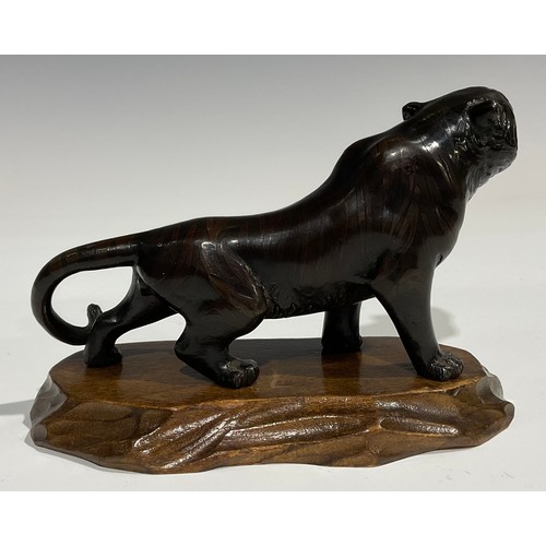 490 - Genryusai Seiya (Japanese School, Meiji Period), a brown patinated bronze, of a ferocious tiger, sig... 