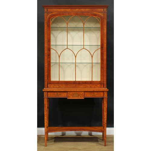 2254 - A Sheraton Revival mahogany crossbanded satinwood and marquetry display cabinet on stand, moulded co... 