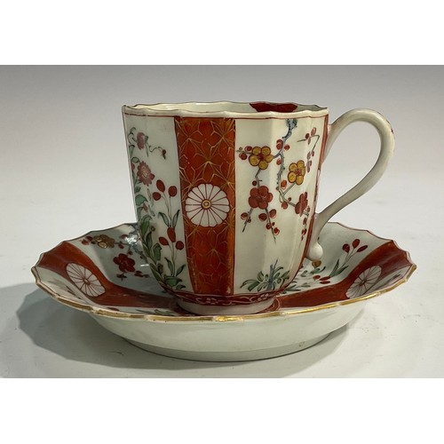 217 - A Worcester porcelain Scarlet Japan pattern coffee cup and saucer, the saucer 13.5cm diameter, c.177... 