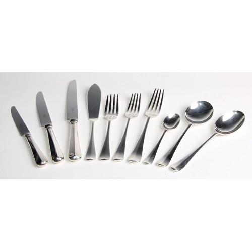 1066 - A silver Hanoverian pattern canteen for eight comprising table knives, table forks, desert forks, de... 