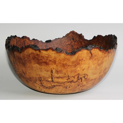 2722 - Mike Chai Scott (b.1943), a large burr elm bowl, signed Chai, dated 20.1.86, numbered 138, 36cm diam... 