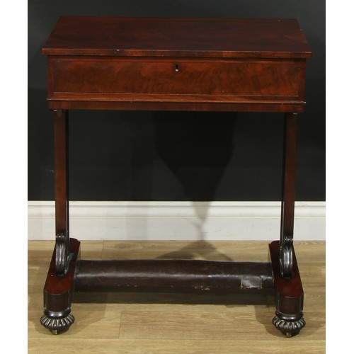 2310 - A William IV mahogany work table, hinged rectangular top enclosing open compartments, rectangular su... 