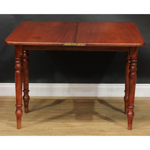 2690 - An early Victorian rounded rectangular tea table, hinged top, turned legs, 75cm high, 98.5cm wide, 4... 