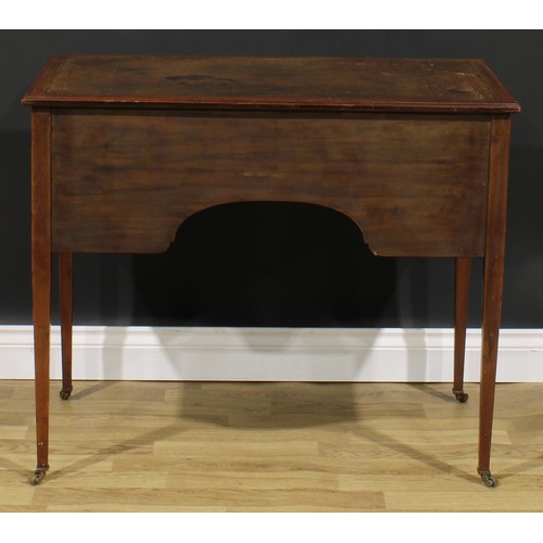 2394 - An Edwardian Sheraton Revival satinwood crossbanded mahogany desk, rectangular top with inset tooled... 