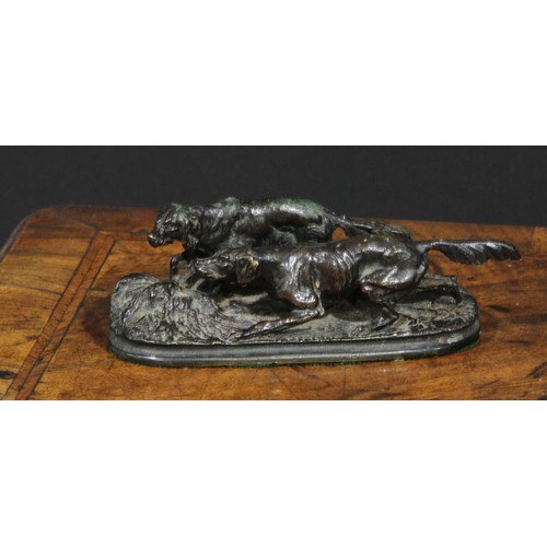 2727 - Pierre Jules Mene (1810 - 1879), after, a dark patinated bronze, of Hunting Dogs, signed in the maqu... 