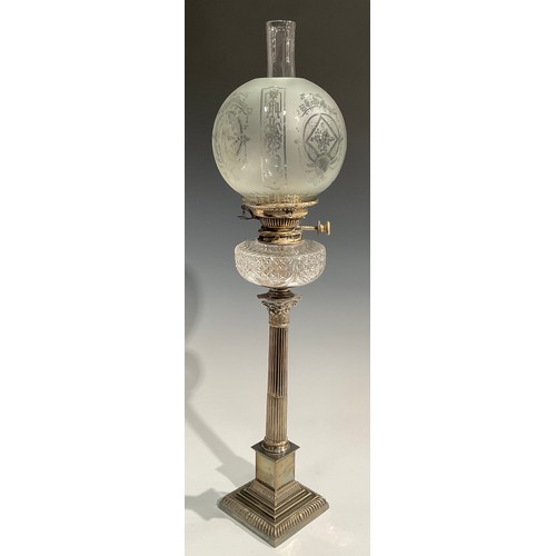 845 - An Edwardian silver plated Corinthian column table oil lamp, etched glass shade, hobnail reservoir, ... 