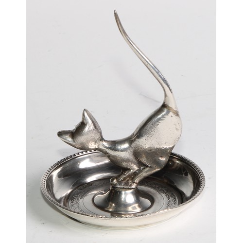 879 - A Continental silver novelty ring tree, as a stylised cat, the dished base bright-cut engraved, 9cm ... 