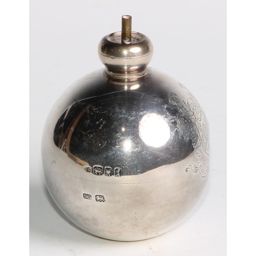 967 - A George V silver novelty table lighter, of military interest, as a grenade, 9.5cm high, Garrard & C... 