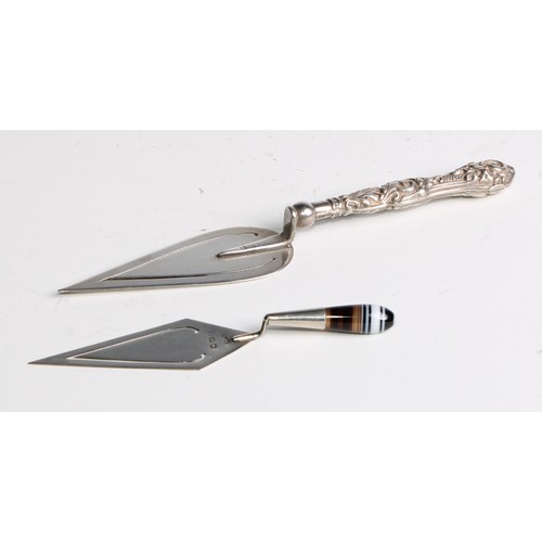 1248 - Signopaginophilia - an Edwardian silver novelty bookmark, as a trowel, 13cm long, Crisford & Norris,... 