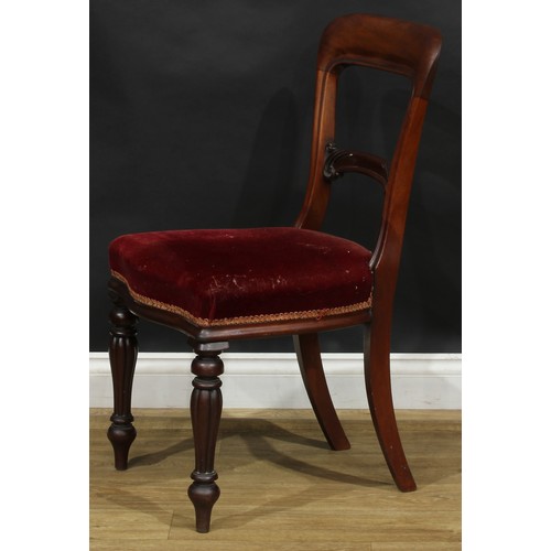 2554 - A set of six George IV Yorkshire mahogany bar-back dining chairs, by Thomas Feetam, Hull (1810–40), ... 