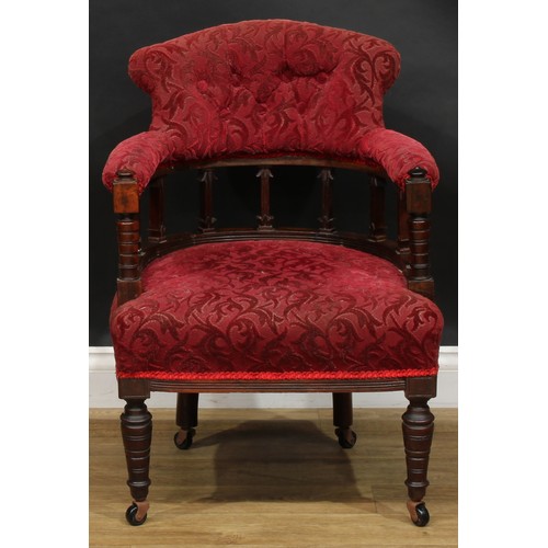 2512 - A late Victorian/Edwardian three-piece drawing room suite, comprising a sofa and a pair of club elbo... 