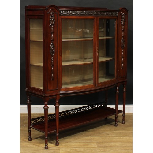 2331 - An early 20th century Adam Revival mahogany bow-centre display cabinet, shallow half-gallery above a... 