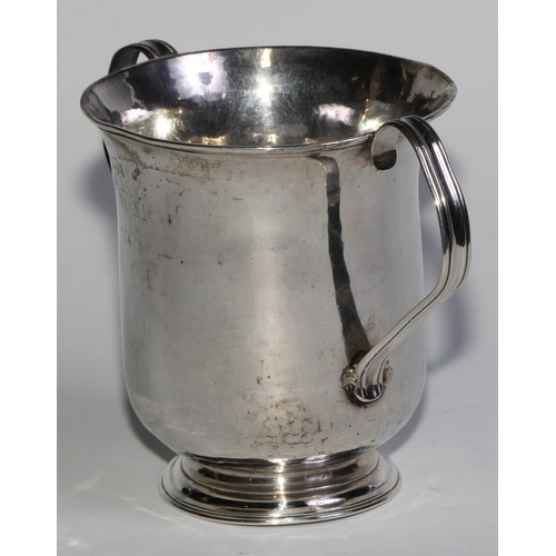 896 - A George II silver bell shaped loving cup, scroll handles, skirted base, 11.5cm high, Thomas Moore I... 