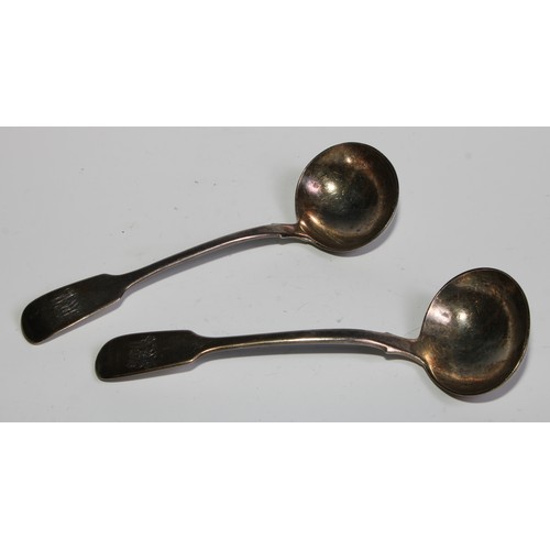 791 - A matched pair of Victorian silver Fiddle pattern sauce ladles, London 1841 & 1843; other George III... 