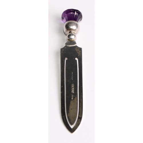 1231 - Signopaginophilia - a George V silver novelty bookmark the stone-set terminal as a Scottish thistle,... 