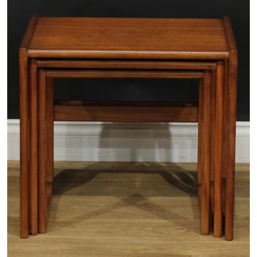 2065 - Mid-century Design - a G Plan Quadrille teak nest of three occasional tables, design by Ray Bennett,... 