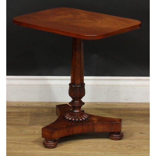 2539 - A pair of William IV mahogany and rosewood low wine tables, each with a rounded rectangular top, lot... 