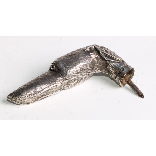 1156 - An Edward VII silver walking cane handle as a lurcher or greyhounds head, glass eyes, 8cm long, Lond... 