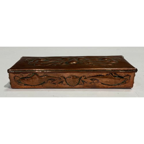 2346 - A Newlyn Arts & Crafts rectangular copper box, the hinged cover and sides repousse embossed with she... 