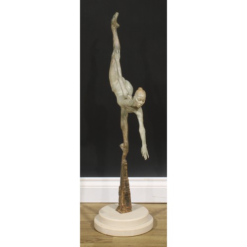 2728 - Richard MacDonald (Bn. 1946), a patinated bronze, Penche Monet, signed in the maquette and to base, ... 