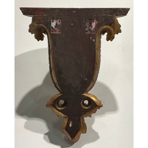 1677 - A Baroque style giltwood wall bracket, carved with scrolling acanthus, 42cm high, 20th century